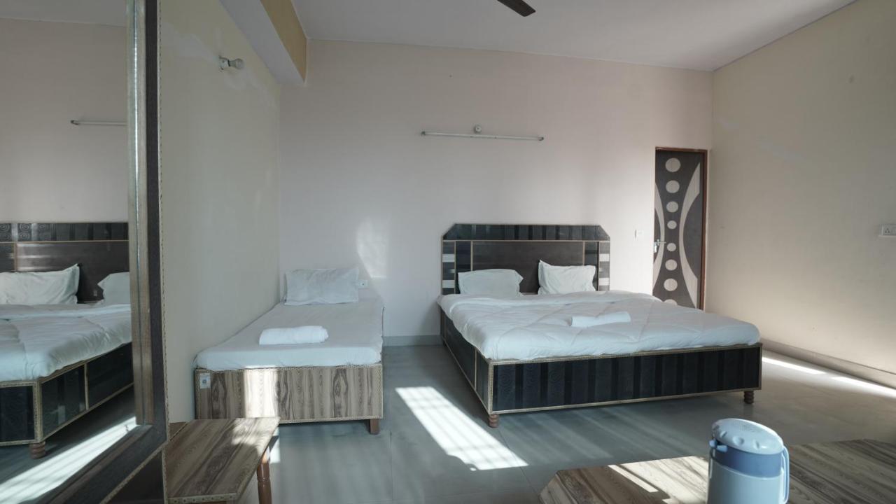Hotel Mohan By Wb Inn Agra  Exterior foto