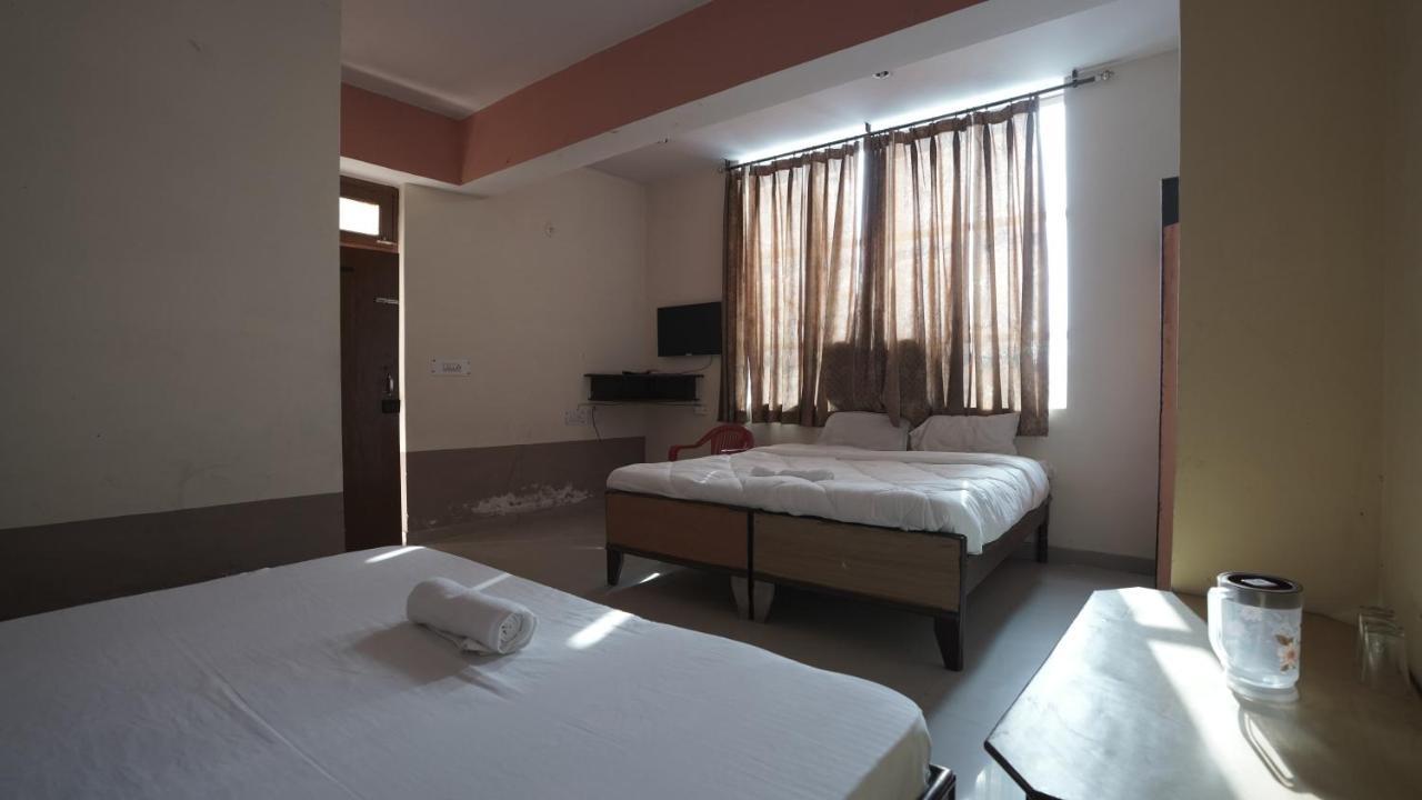 Hotel Mohan By Wb Inn Agra  Exterior foto